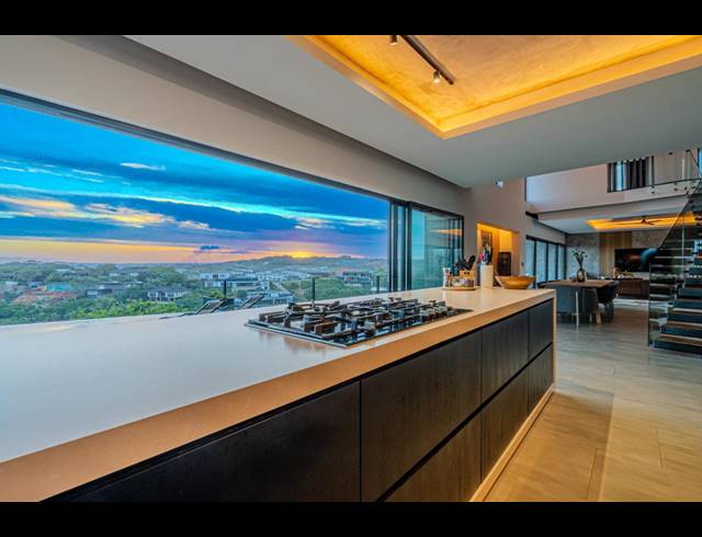 5 BEDROOM HOUSE FOR SALE IN ZULULAMI LUXURY COASTAL ESTATE